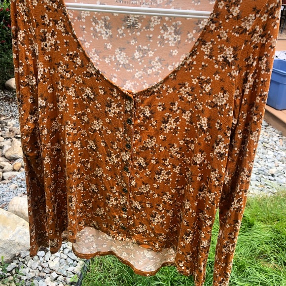 Brand new Xs American Eagle soft and sexy shirt - Picture 5 of 8